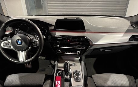 BMW 5 серия, 2018 год, 3 390 000 рублей, 10 фотография