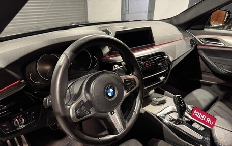 BMW 5 серия, 2018 год, 3 390 000 рублей, 13 фотография