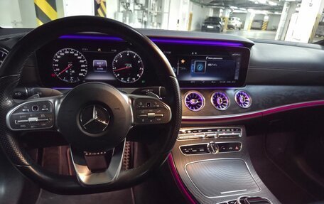 Mercedes-Benz E-Класс, 2018 год, 4 500 000 рублей, 15 фотография