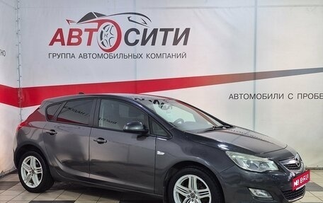 Opel Astra J, 2010 год, 780 000 рублей, 1 фотография