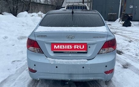 Hyundai Solaris II рестайлинг, 2011 год, 640 000 рублей, 3 фотография