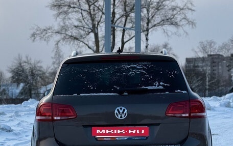 Volkswagen Touareg III, 2012 год, 1 850 000 рублей, 3 фотография