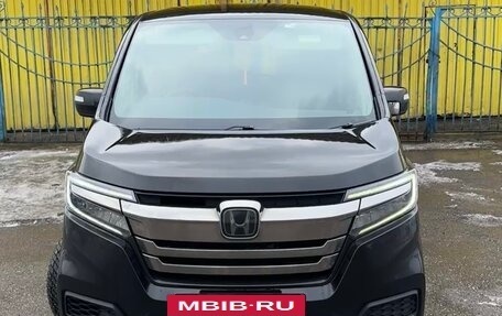 Honda Stepwgn IV, 2017 год, 1 999 999 рублей, 3 фотография