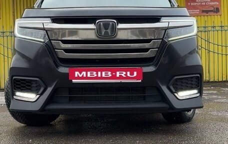 Honda Stepwgn IV, 2017 год, 1 999 999 рублей, 2 фотография