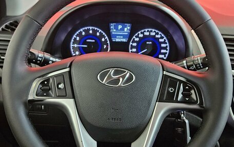 Hyundai Solaris II рестайлинг, 2013 год, 830 000 рублей, 11 фотография