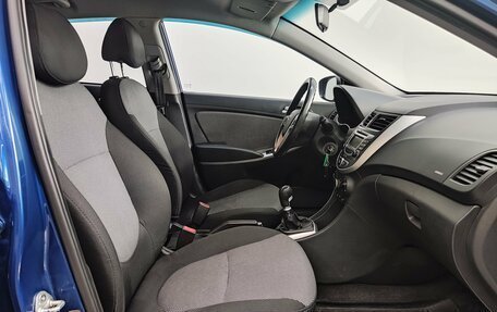 Hyundai Solaris II рестайлинг, 2011 год, 690 000 рублей, 20 фотография