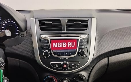 Hyundai Solaris II рестайлинг, 2011 год, 690 000 рублей, 11 фотография