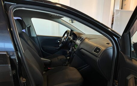 Volkswagen Polo VI (EU Market), 2012 год, 675 000 рублей, 26 фотография