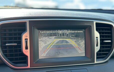 KIA Sportage IV рестайлинг, 2018 год, 2 380 000 рублей, 15 фотография