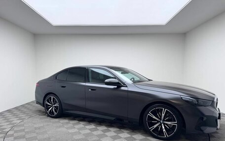 BMW 5 серия, 2024 год, 7 590 000 рублей, 10 фотография