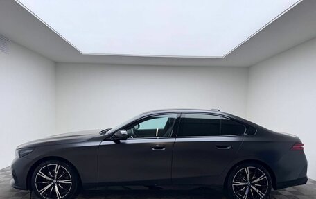 BMW 5 серия, 2024 год, 7 590 000 рублей, 3 фотография