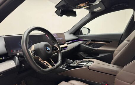 BMW 5 серия, 2024 год, 7 590 000 рублей, 12 фотография