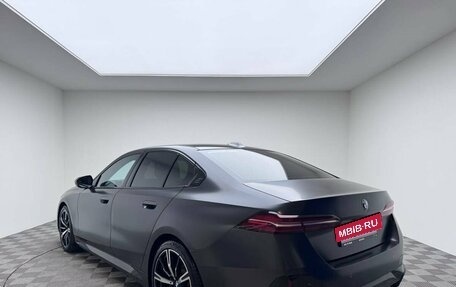 BMW 5 серия, 2024 год, 7 590 000 рублей, 5 фотография