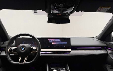 BMW 5 серия, 2024 год, 7 590 000 рублей, 13 фотография