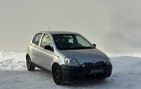 Toyota Yaris I рестайлинг, 2004 год, 290 000 рублей, 3 фотография