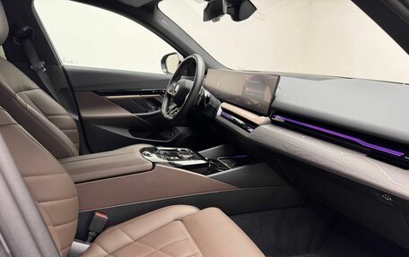 BMW 5 серия, 2024 год, 7 590 000 рублей, 19 фотография