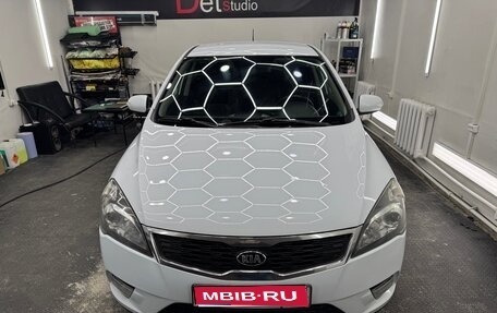 KIA cee'd I рестайлинг, 2011 год, 985 000 рублей, 1 фотография