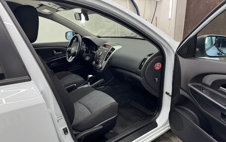 KIA cee'd I рестайлинг, 2011 год, 985 000 рублей, 21 фотография