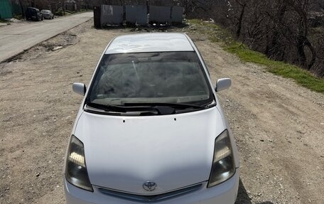 Toyota Prius, 2006 год, 680 000 рублей, 2 фотография