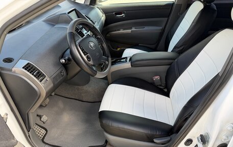 Toyota Prius, 2006 год, 680 000 рублей, 16 фотография