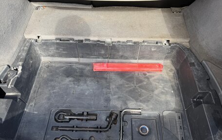 Toyota Prius, 2006 год, 680 000 рублей, 24 фотография