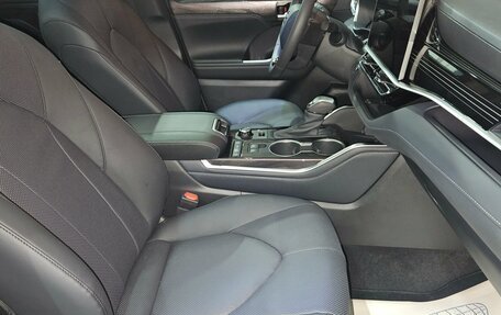 Toyota Highlander, 2025 год, 5 800 000 рублей, 12 фотография