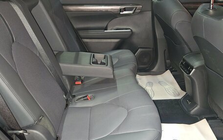 Toyota Highlander, 2025 год, 5 800 000 рублей, 13 фотография