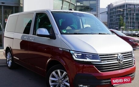 Volkswagen Multivan T6 рестайлинг, 2022 год, 8 750 000 рублей, 3 фотография