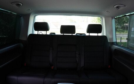 Volkswagen Multivan T6 рестайлинг, 2022 год, 8 750 000 рублей, 28 фотография