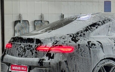 Mercedes-Benz E-Класс, 2019 год, 4 000 000 рублей, 1 фотография