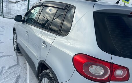 Volkswagen Tiguan I, 2010 год, 1 200 000 рублей, 6 фотография