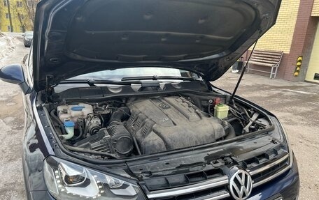 Volkswagen Touareg III, 2013 год, 2 550 000 рублей, 2 фотография