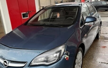 Opel Astra J, 2013 год, 550 000 рублей, 11 фотография