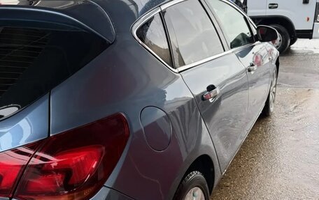 Opel Astra J, 2013 год, 550 000 рублей, 16 фотография
