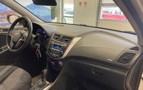 Hyundai Solaris II рестайлинг, 2016 год, 929 000 рублей, 10 фотография