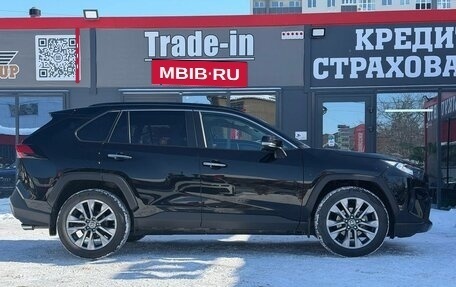 Toyota RAV4, 2020 год, 3 550 000 рублей, 14 фотография