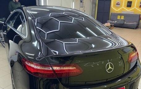 Mercedes-Benz E-Класс, 2019 год, 4 000 000 рублей, 3 фотография