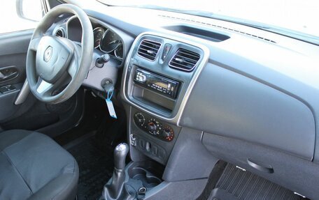 Renault Logan II, 2016 год, 419 000 рублей, 7 фотография