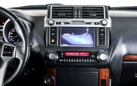 Toyota Land Cruiser Prado 150 рестайлинг 2, 2016 год, 3 685 000 рублей, 14 фотография