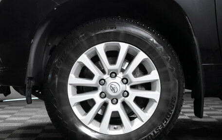 Toyota Land Cruiser Prado 150 рестайлинг 2, 2016 год, 3 685 000 рублей, 25 фотография