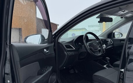 Hyundai Solaris II рестайлинг, 2017 год, 1 340 000 рублей, 10 фотография