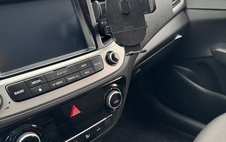 Hyundai Solaris II рестайлинг, 2017 год, 1 340 000 рублей, 14 фотография