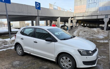 Volkswagen Polo VI (EU Market), 2011 год, 440 000 рублей, 2 фотография