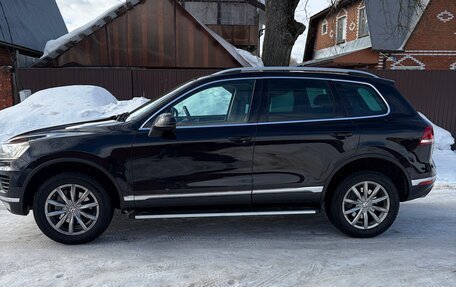 Volkswagen Touareg III, 2015 год, 2 800 000 рублей, 4 фотография