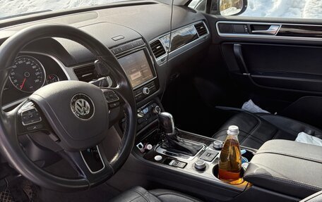 Volkswagen Touareg III, 2015 год, 2 800 000 рублей, 9 фотография