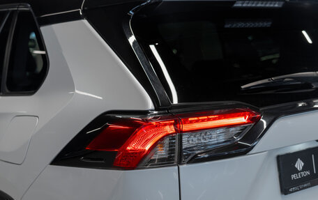 Toyota RAV4, 2022 год, 3 840 000 рублей, 24 фотография