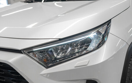 Toyota RAV4, 2022 год, 3 840 000 рублей, 23 фотография