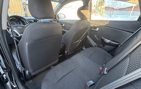 KIA Rio III рестайлинг, 2016 год, 1 300 000 рублей, 16 фотография