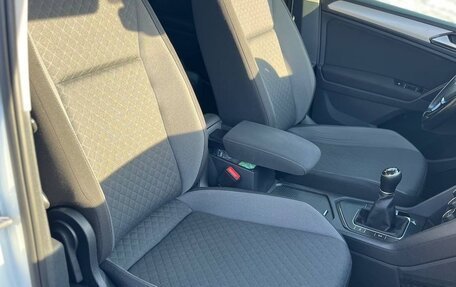 Volkswagen Tiguan II, 2017 год, 1 600 000 рублей, 12 фотография