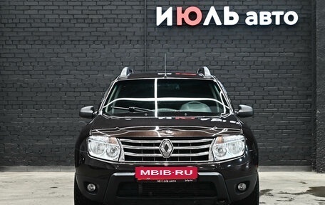 Renault Duster I рестайлинг, 2014 год, 800 000 рублей, 2 фотография
